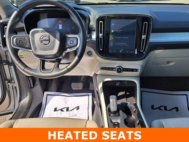 Used 2019 Volvo XC40 T5 Momentum image 23