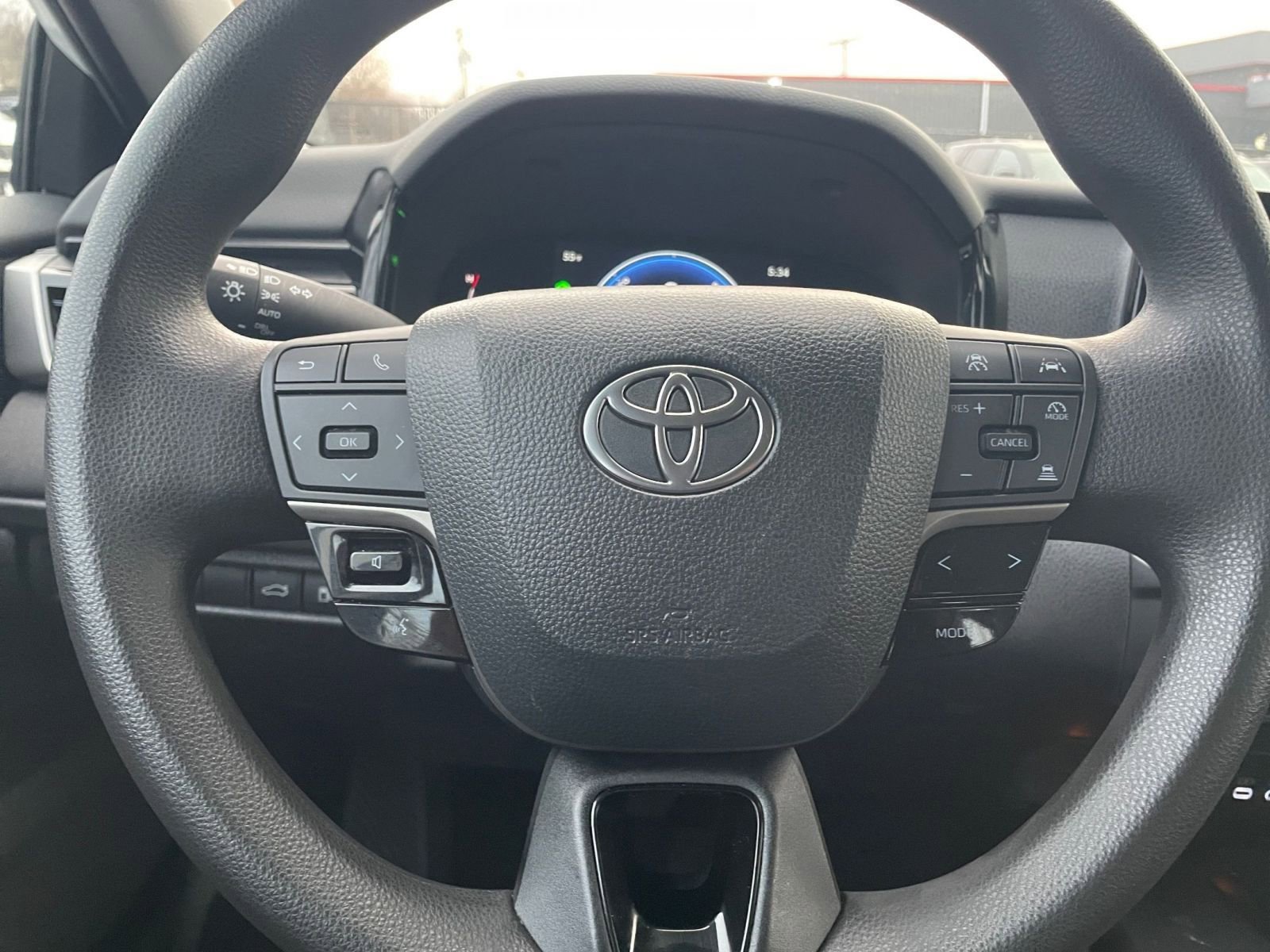 Used 2025 Toyota Camry LE image 27
