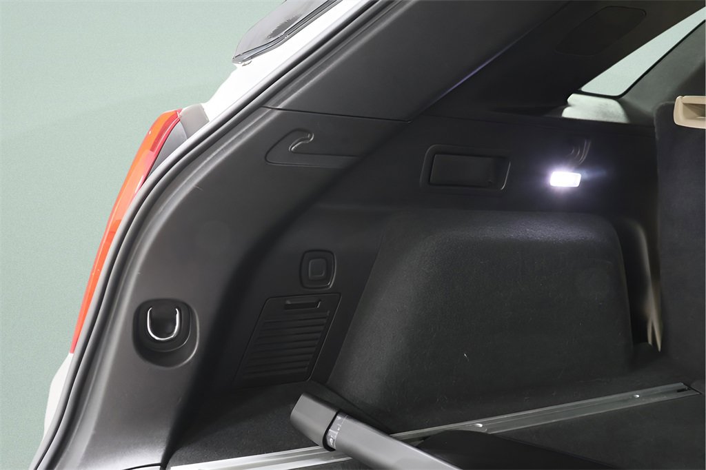 Used 2018 Cadillac XT5 Luxury image 30