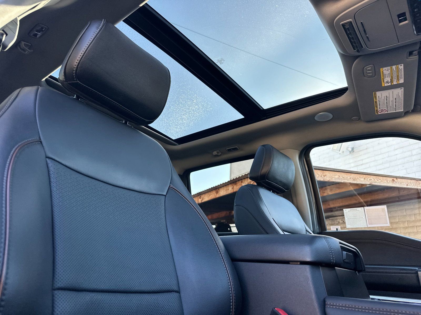 Used 2023 Ford F250 Lariat w/ Lariat Ultimate Package image 19