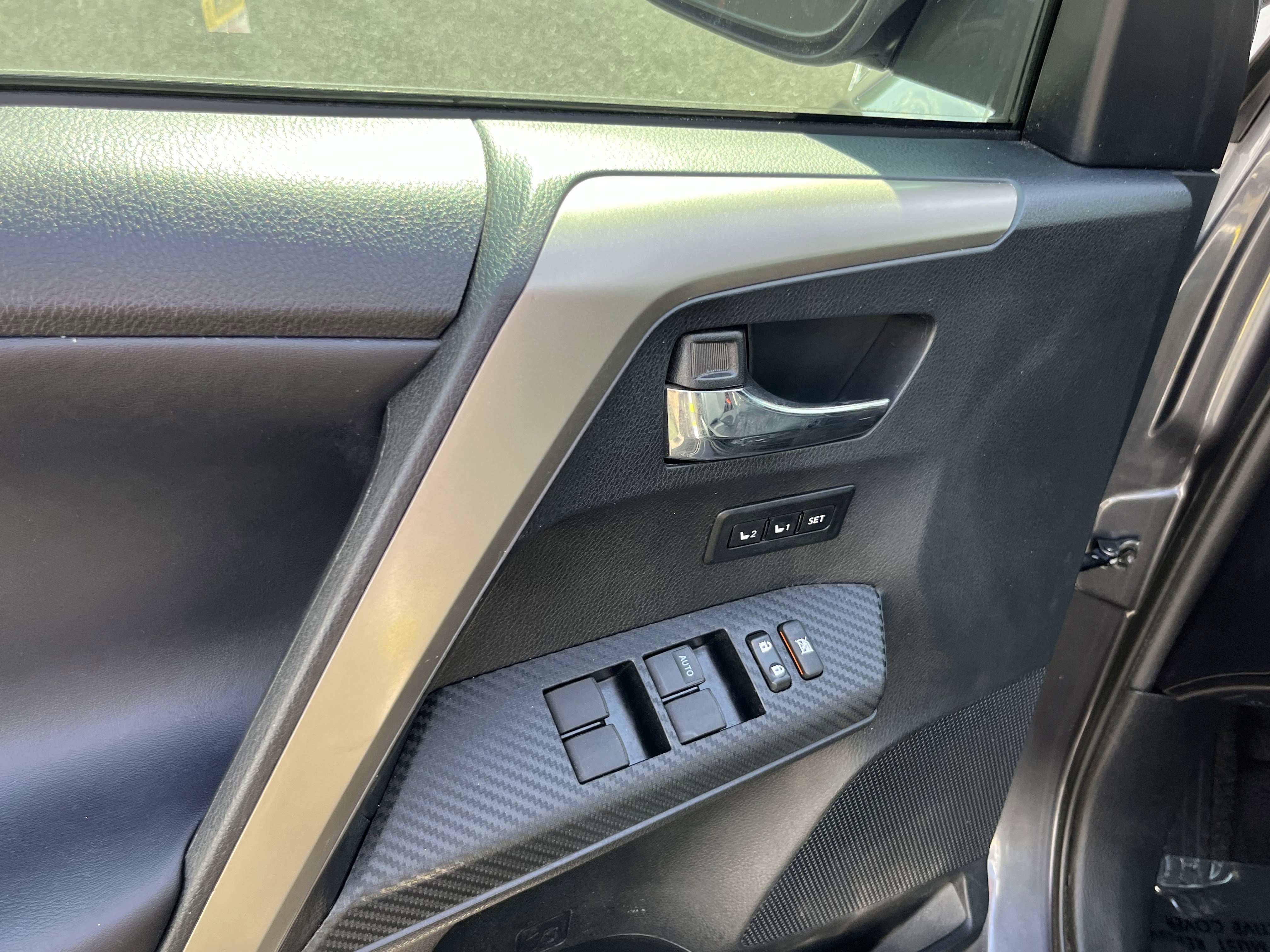 Used 2013 Toyota RAV4 Limited FWD image 15