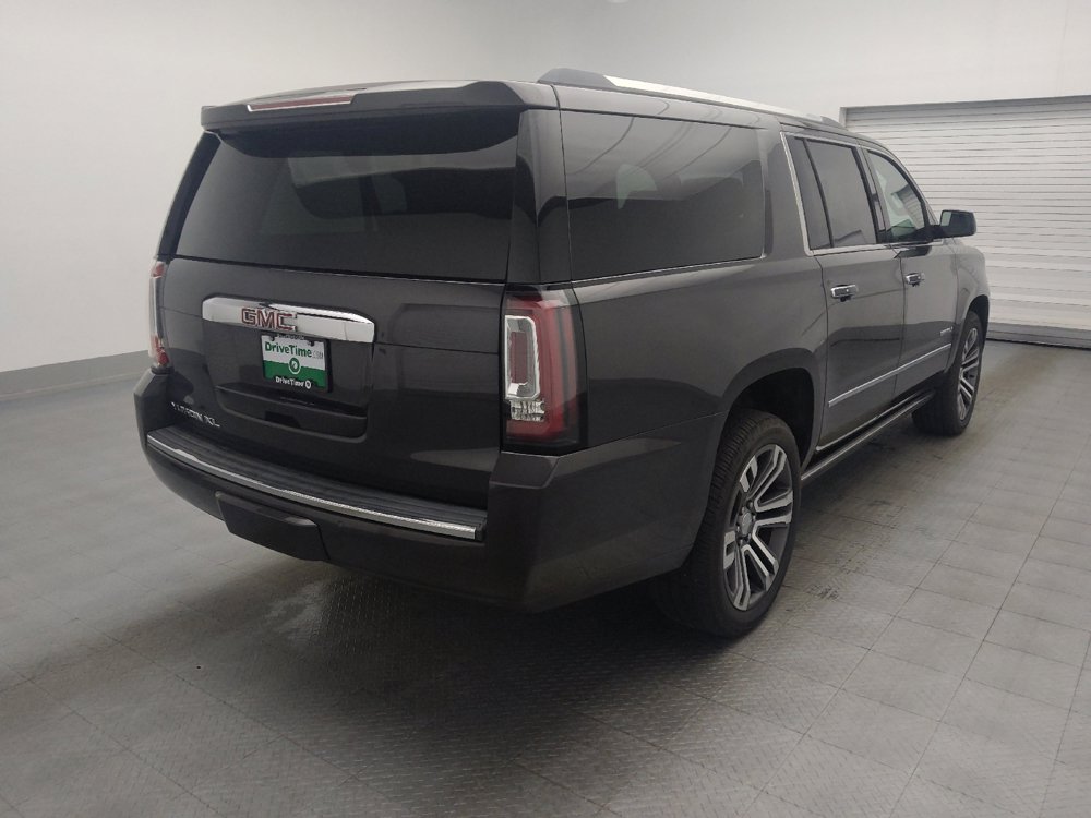 Used 2017 GMC Yukon XL Denali w/ Open Road Package AWD/4WD image 9