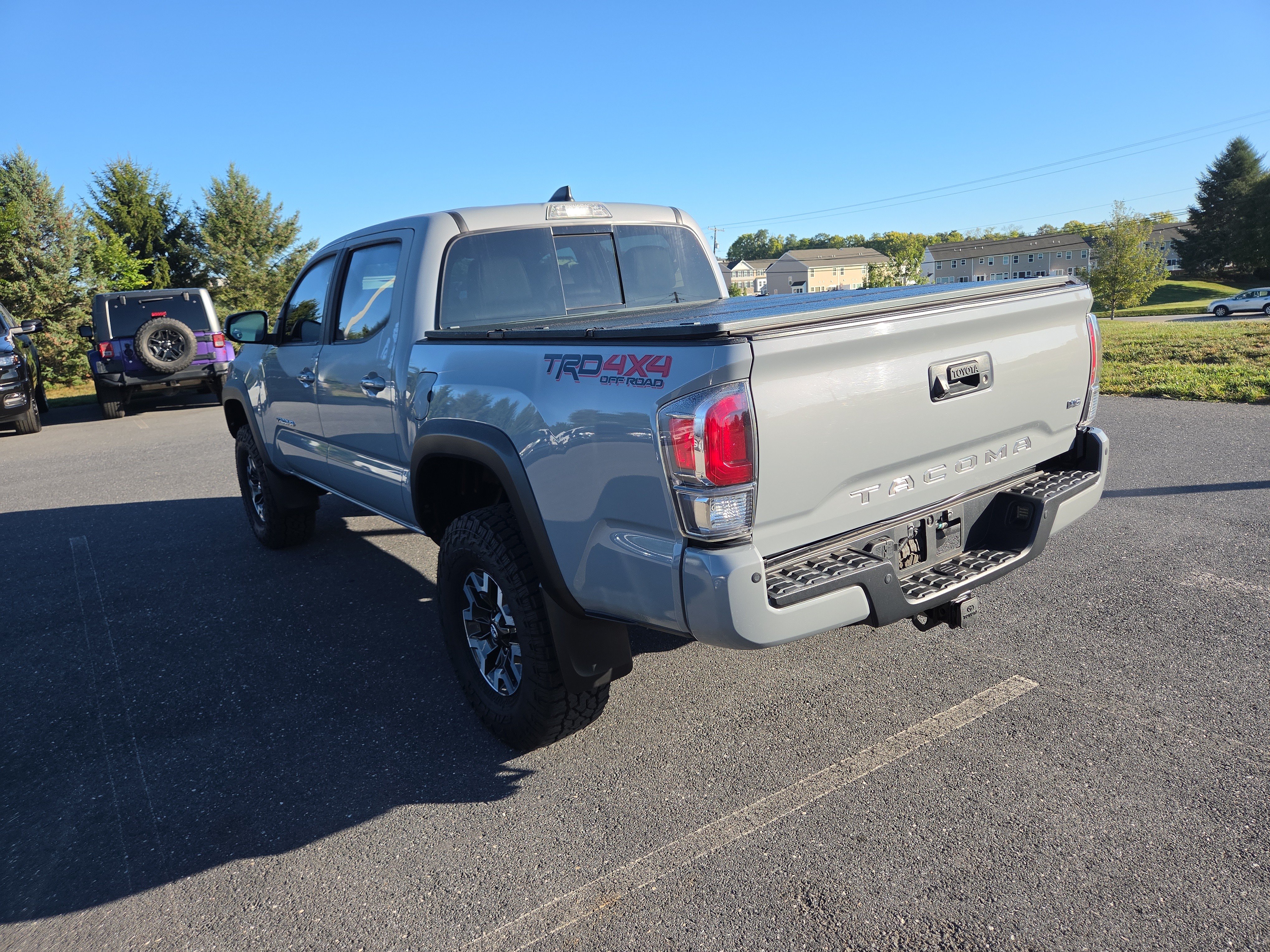 Used 2021 Toyota Tacoma TRD Off-Road w/ TRD Premium Off Road Package AWD/4WD image 13