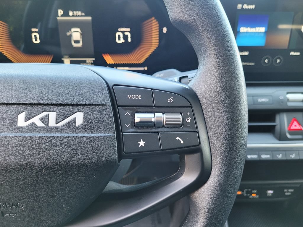 Used 2025 Kia K4 FWD image 23