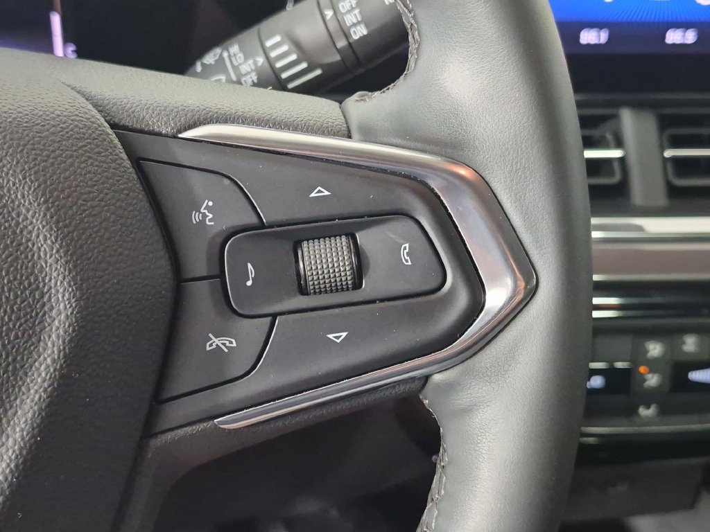 Used 2025 Chevrolet Trax ACTIV w/ Driver Confidence Package FWD image 20
