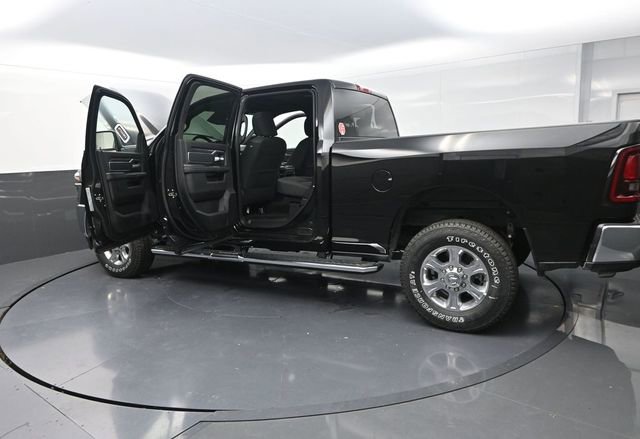 New 2025 RAM 2500 Big Horn image 34