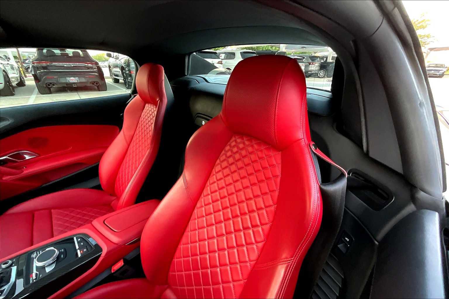 Certified 2023 Audi R8 V10 performance image 18