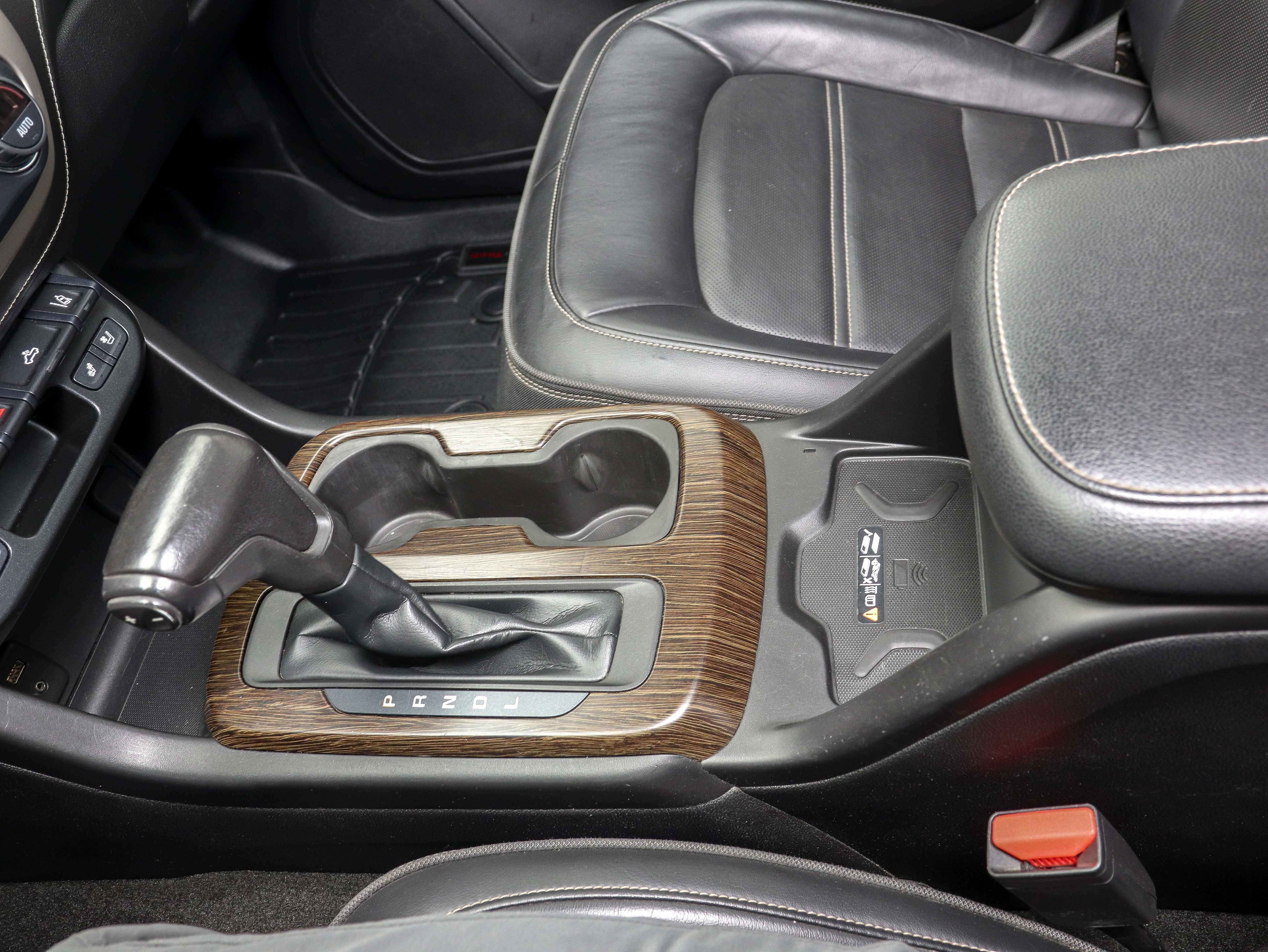 Used 2018 GMC Canyon Denali image 21