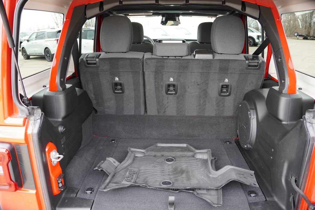 Certified 2025 Jeep Wrangler Unlimited Sahara image 20