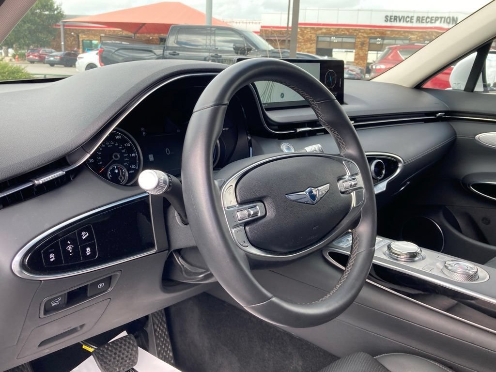 Used 2025 Genesis GV70 2.5T AWD/4WD image 9