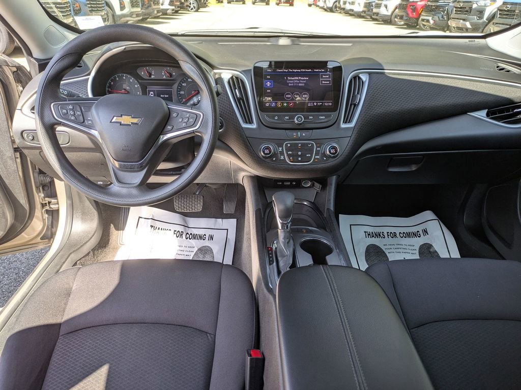 Used 2024 Chevrolet Malibu LT image 25