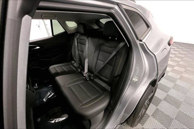 Used 2025 Chevrolet Trax ACTIV w/ Driver Confidence Package FWD image 24