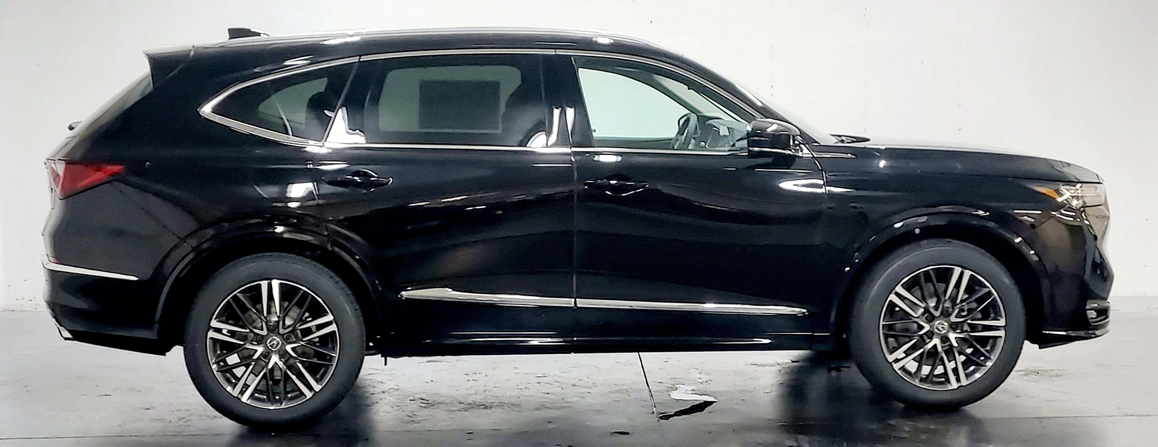 New 2026 Acura MDX SH-AWD w/ Advance Package image 3