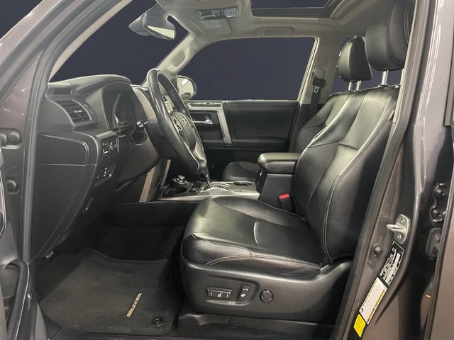 Used 2022 Toyota 4Runner Limited AWD/4WD image 9