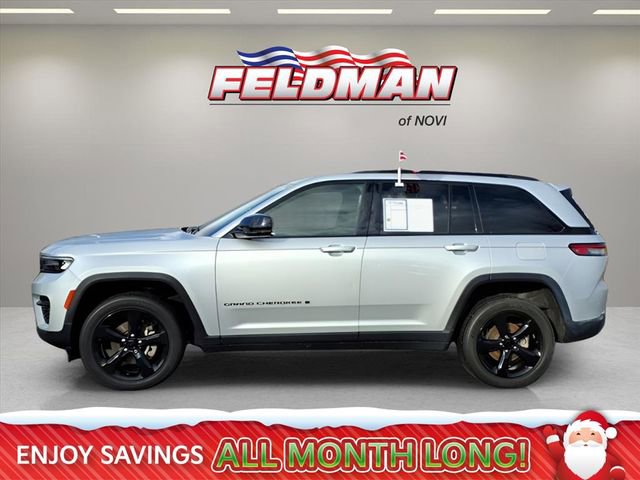 Used 2022 Jeep Grand Cherokee Altitude image 2