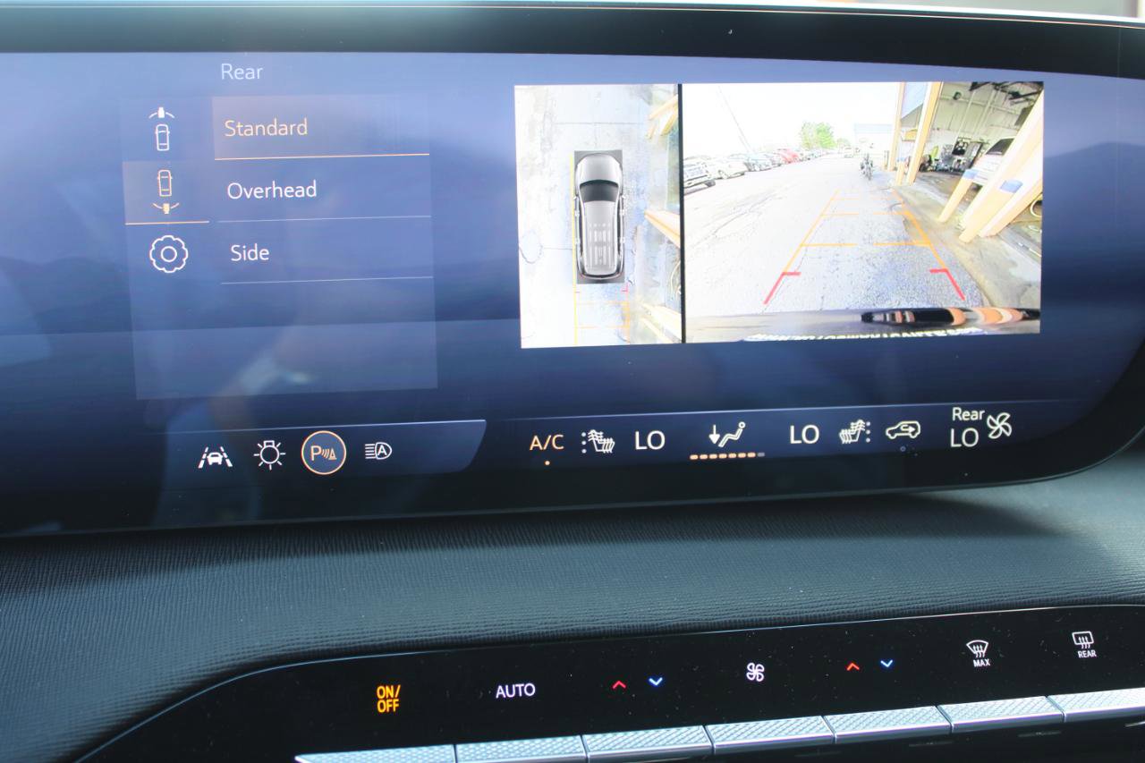 Used 2025 Buick Enclave Preferred image 26