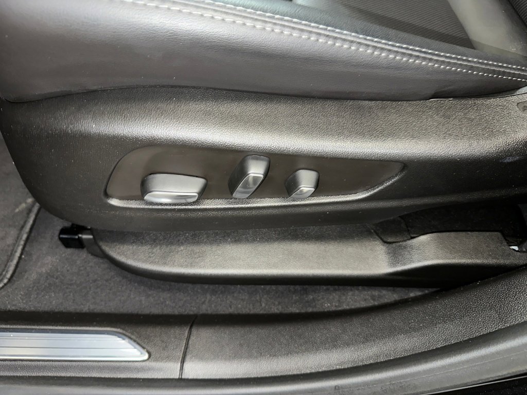 Certified 2023 Cadillac XT5 Premium Luxury image 11