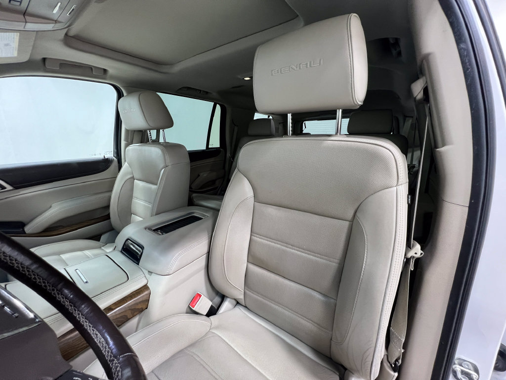 Used 2018 GMC Yukon Denali AWD/4WD image 15