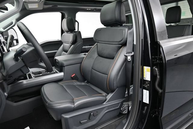 New 2026 Ford F250 Lariat w/ Black Appearance Package AWD/4WD image 13