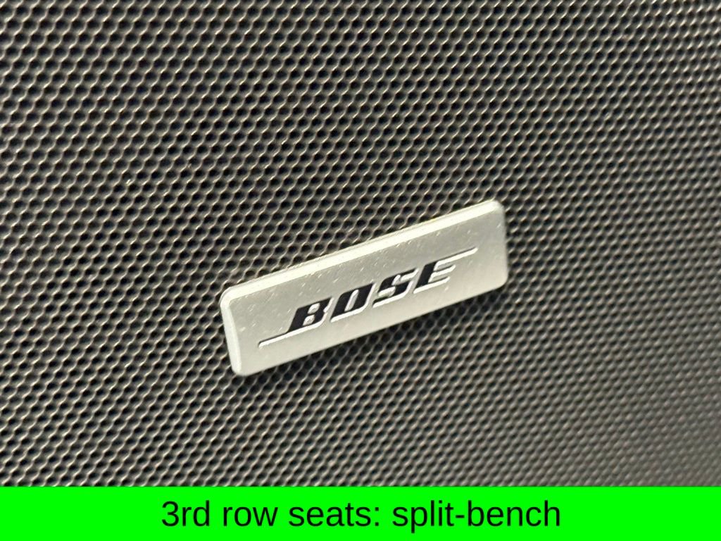 Used 2023 Chevrolet Suburban Premier image 16