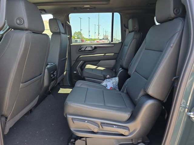New 2026 Chevrolet Suburban Z71 w/ Comfort Package AWD/4WD image 11
