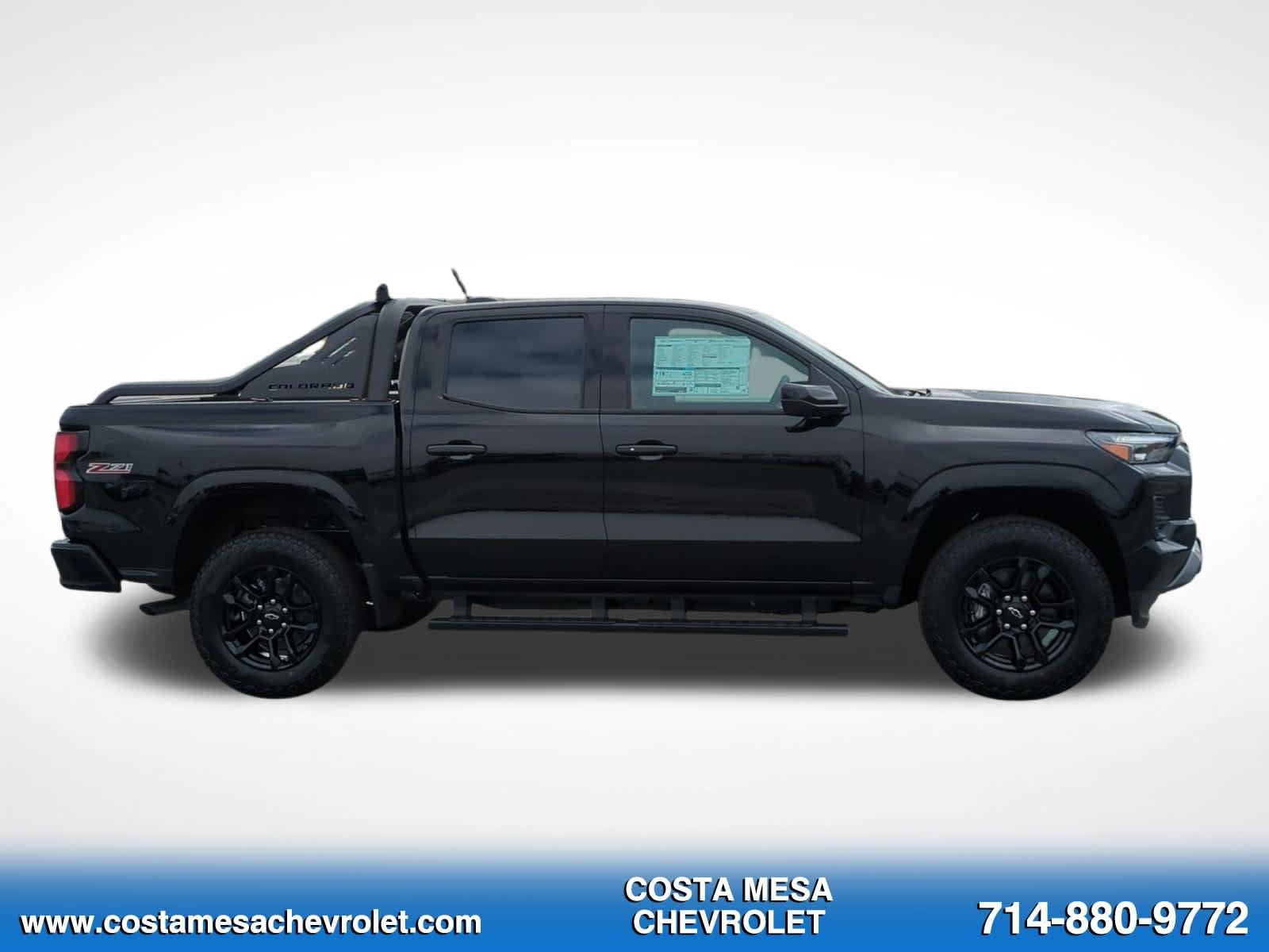New 2026 Chevrolet Colorado Z71 w/ Midnight Edition AWD/4WD image 4