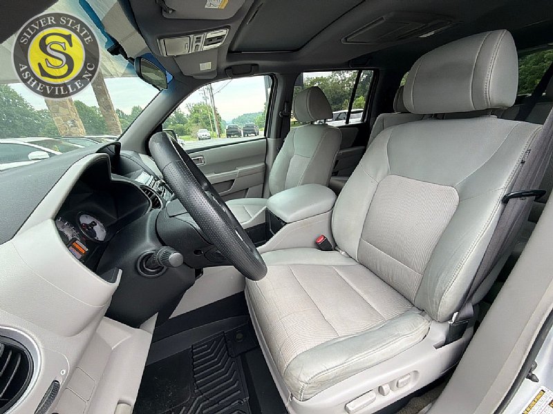 Used 2015 Honda Pilot SE image 12