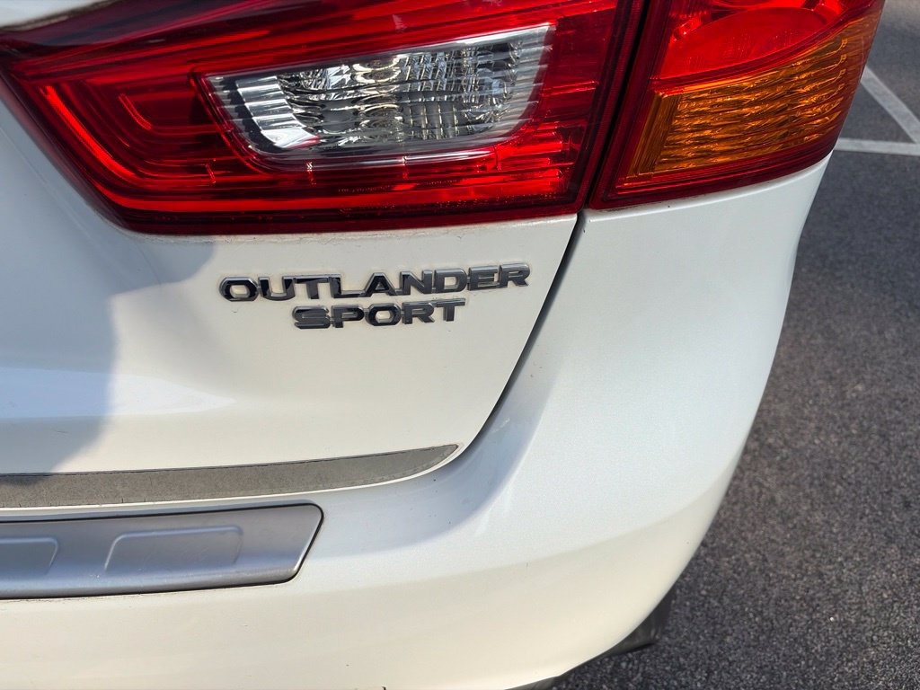 Used 2017 Mitsubishi Outlander Sport ES FWD image 11