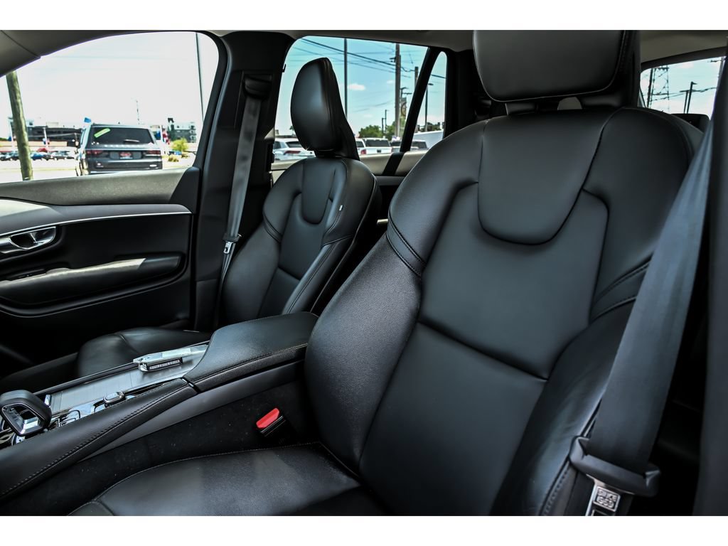 Used 2023 Volvo XC90 B5 Core w/ Climate Package AWD/4WD image 16