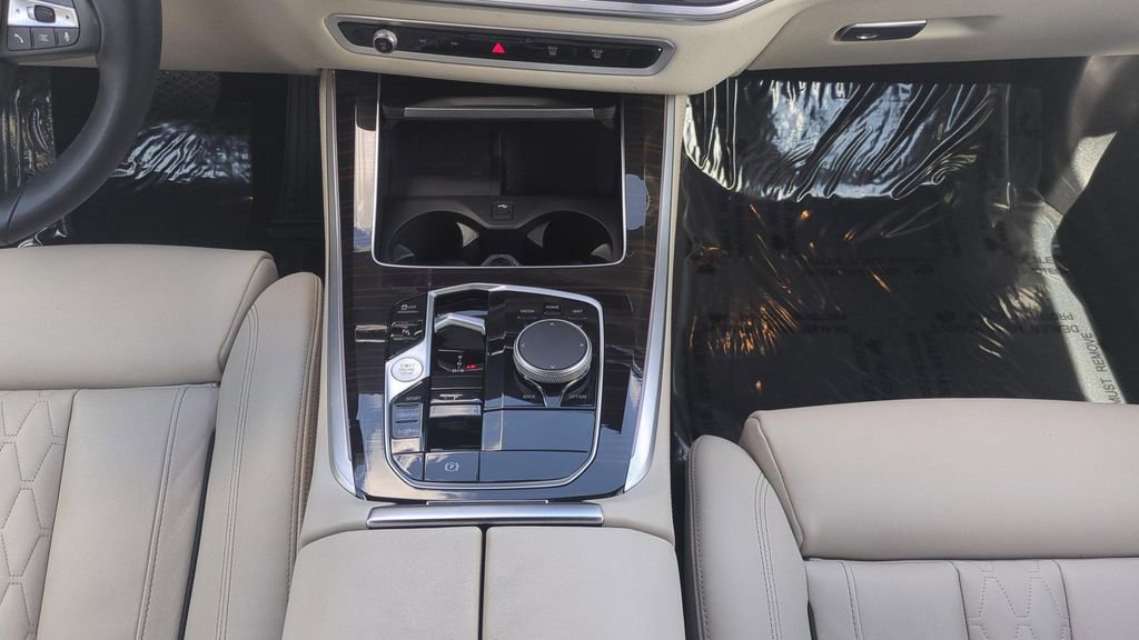 Used 2024 BMW X5 xDrive40i w/ Premium Package image 18