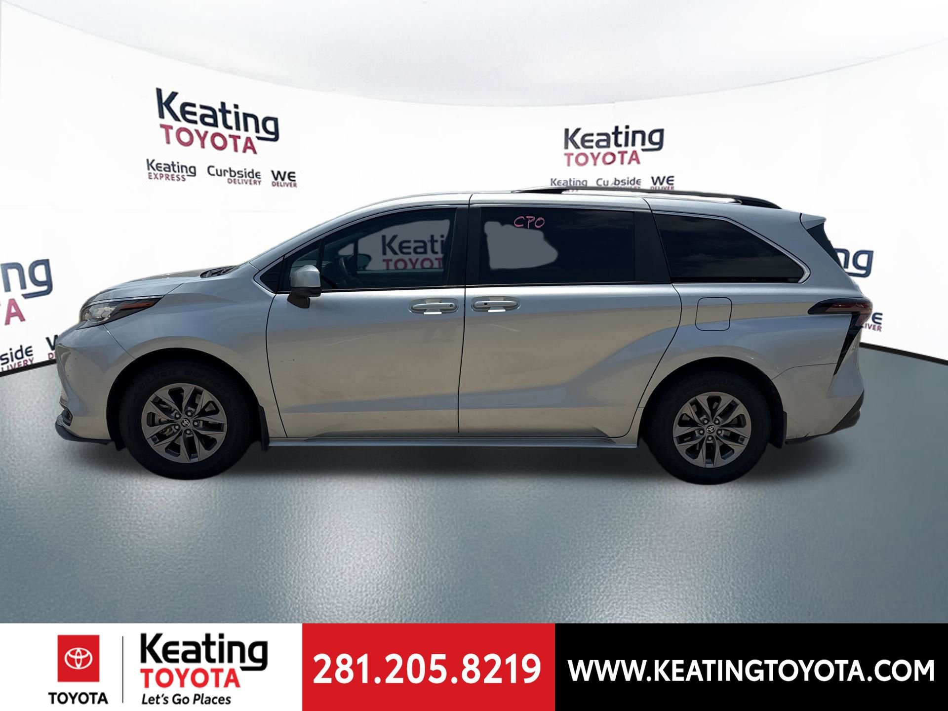 Certified 2023 Toyota Sienna LE FWD image 4