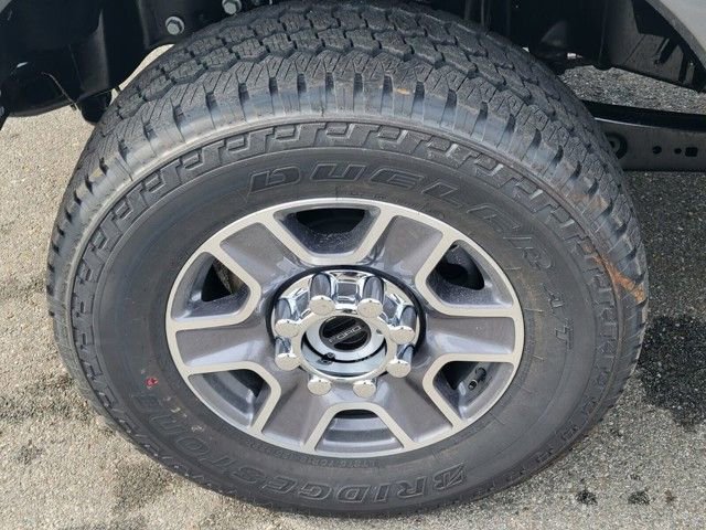 New 2026 Ford F350 Lariat w/ FX4 Off-Road Package image 6