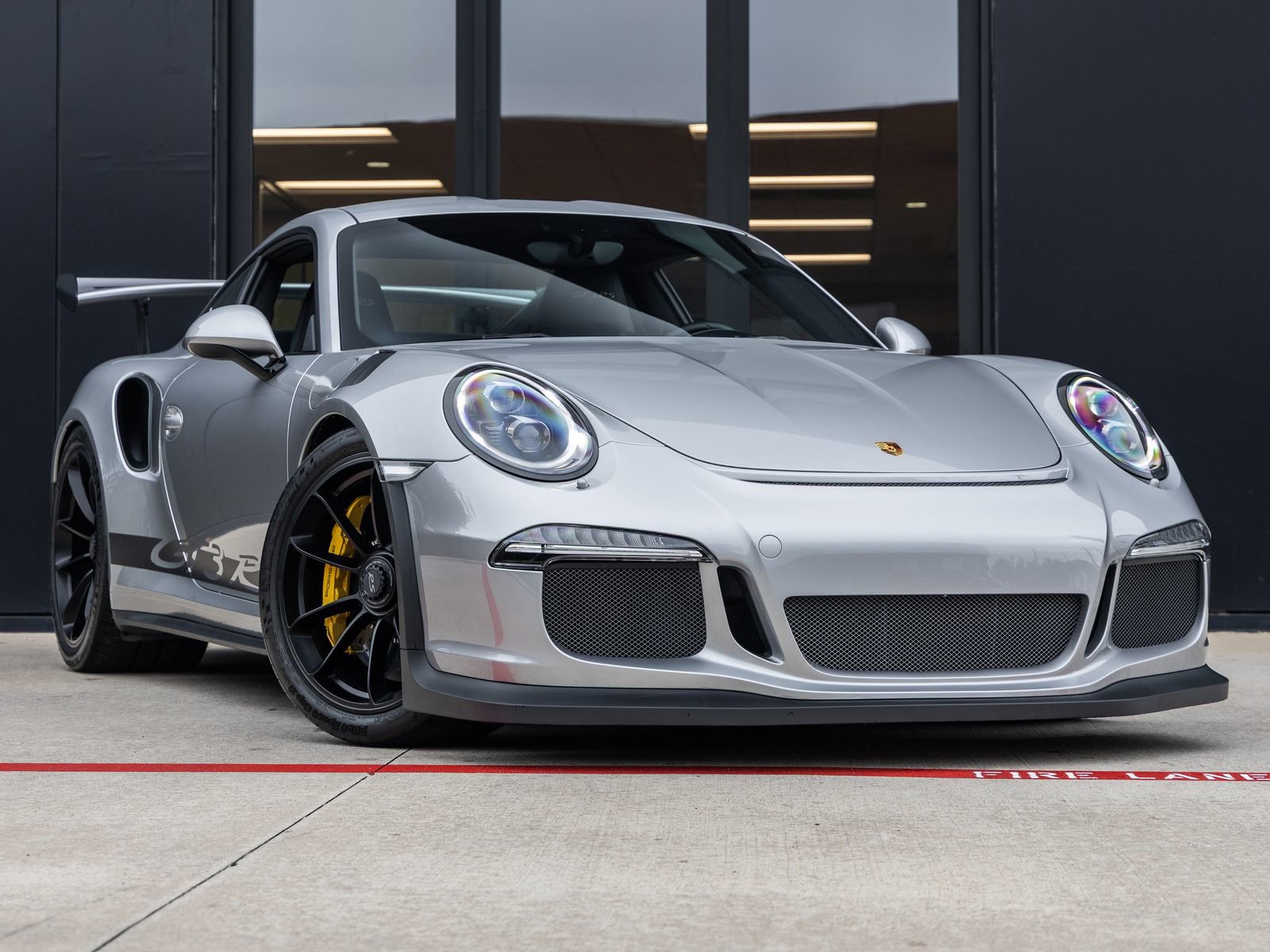 Certified 2016 Porsche 911 GT3 RS RWD image 6