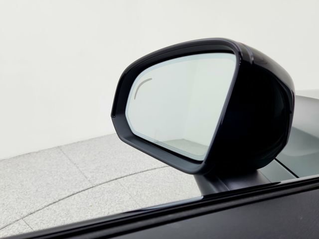 New 2026 Volvo XC40 B4 Plus w/ Climate Package image 23