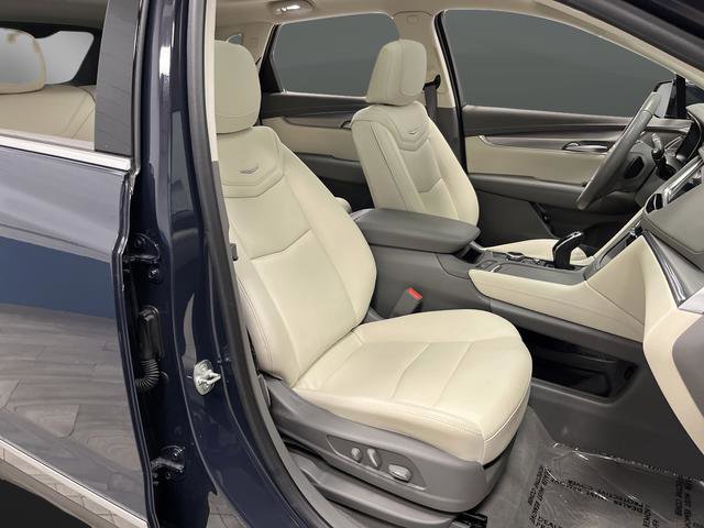 Used 2024 Cadillac XT5 Premium Luxury image 32