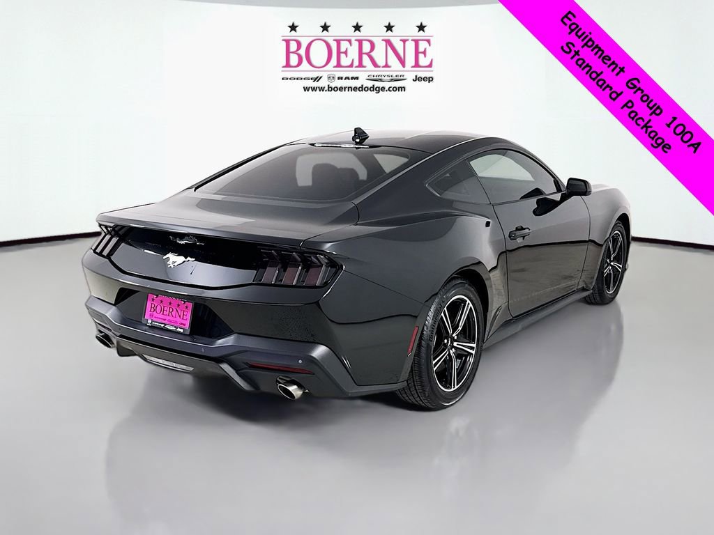 Used 2025 Ford Mustang EcoBoost image 7
