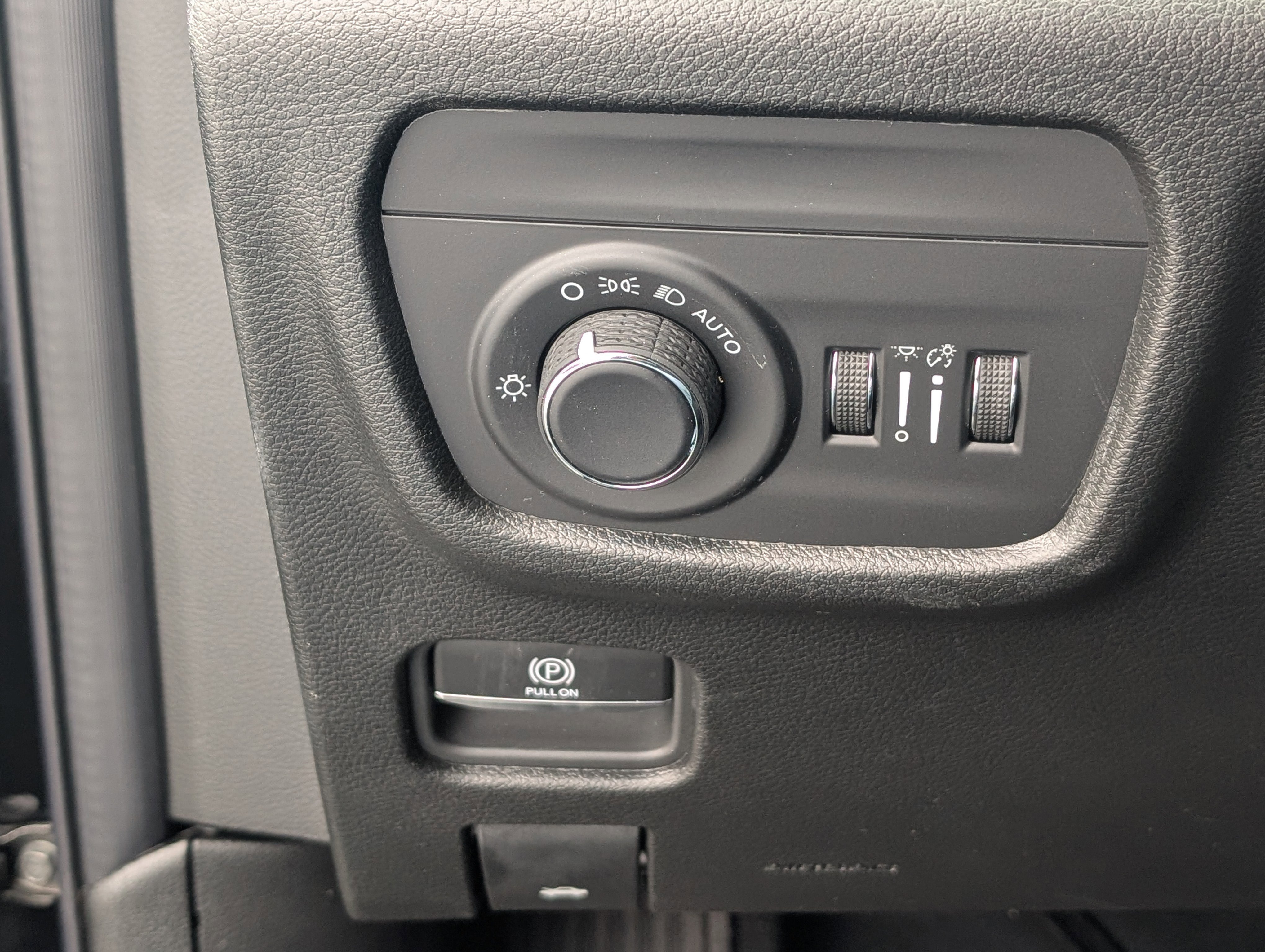 New 2026 Jeep Grand Cherokee Laredo X image 18