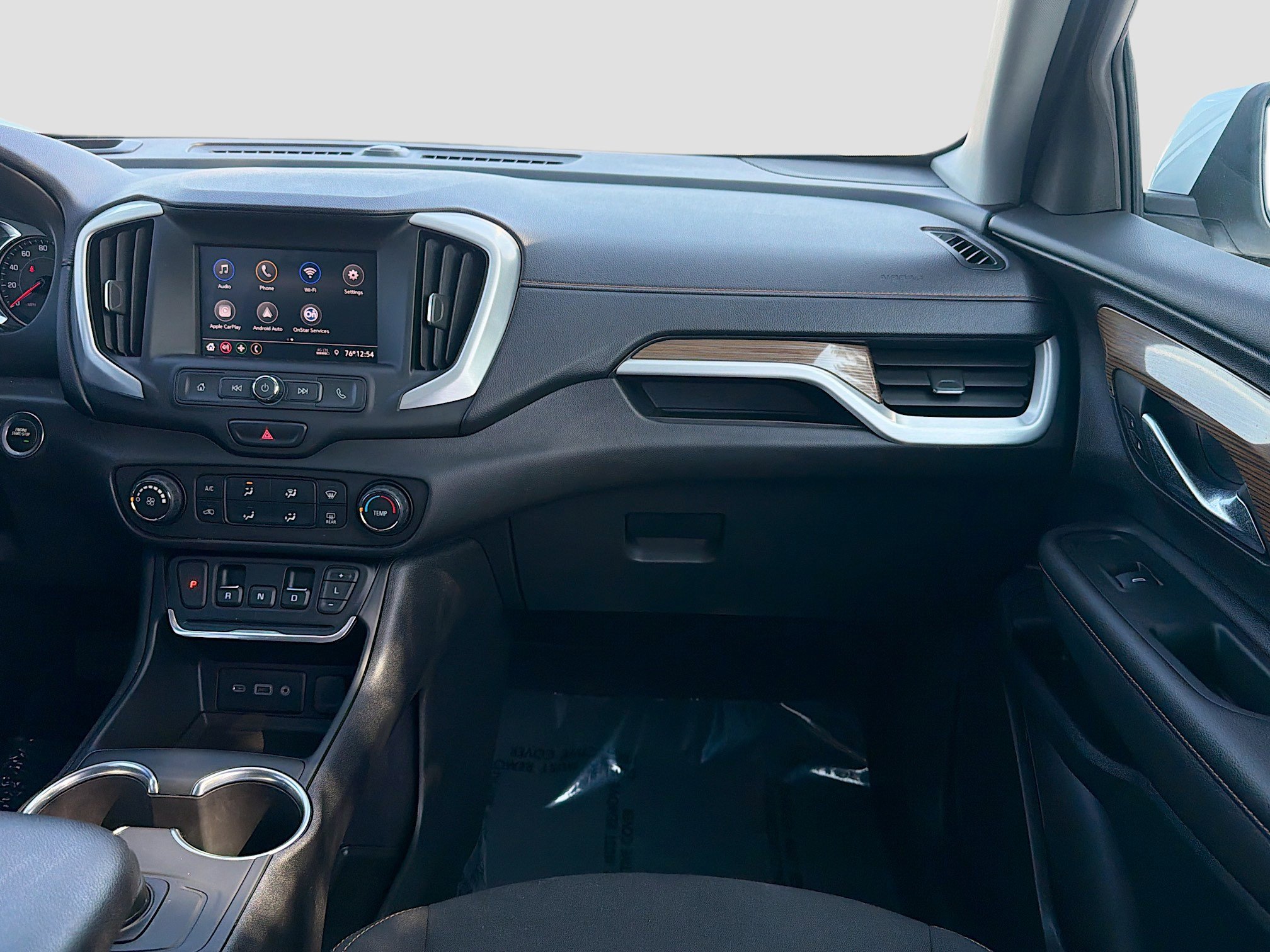 Used 2020 GMC Terrain SLE image 18