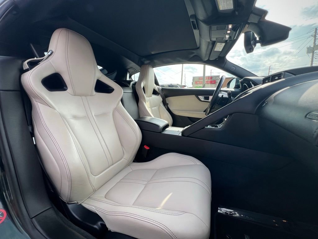 Used 2016 Jaguar F-TYPE Coupe image 23