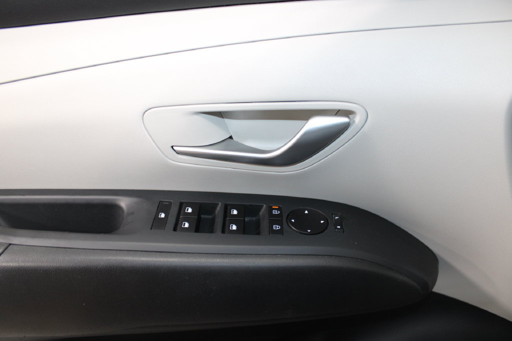 Used 2025 Hyundai Tucson SEL FWD image 34