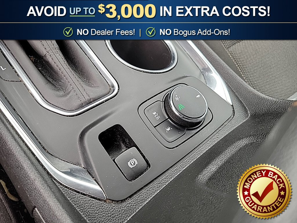 Used 2020 Chevrolet Traverse LT FWD image 25