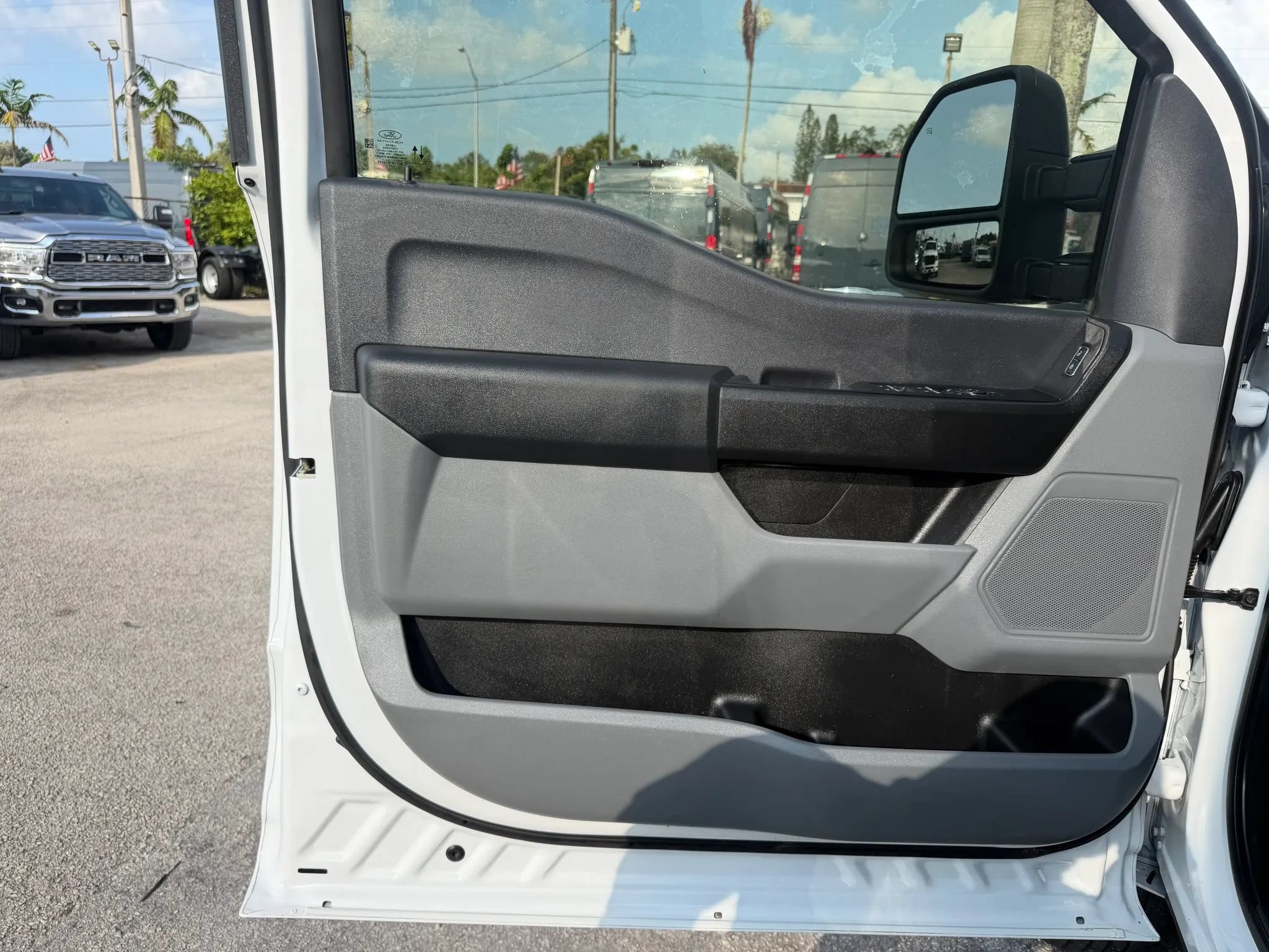 Used 2024 Ford F350 XL w/ Snow Plow Prep Package AWD/4WD image 9