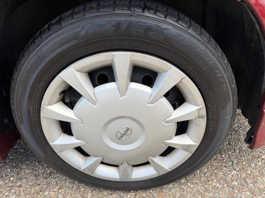 Used 2006 Scion xB FWD image 15