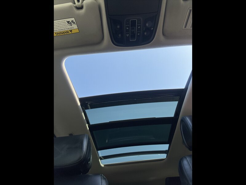 Used 2016 Kia Sorento SX FWD image 7