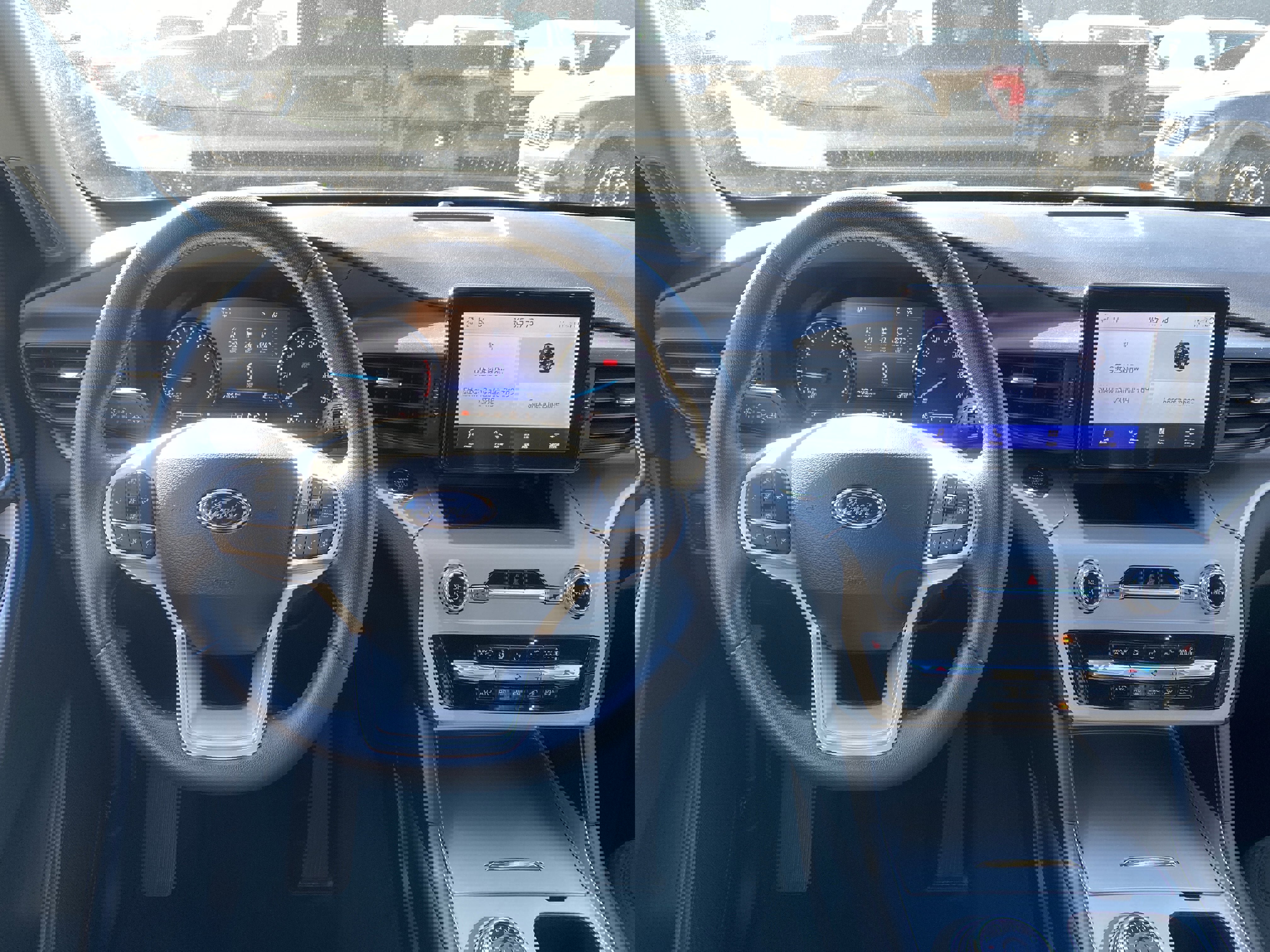 Used 2022 Ford Explorer XLT image 12