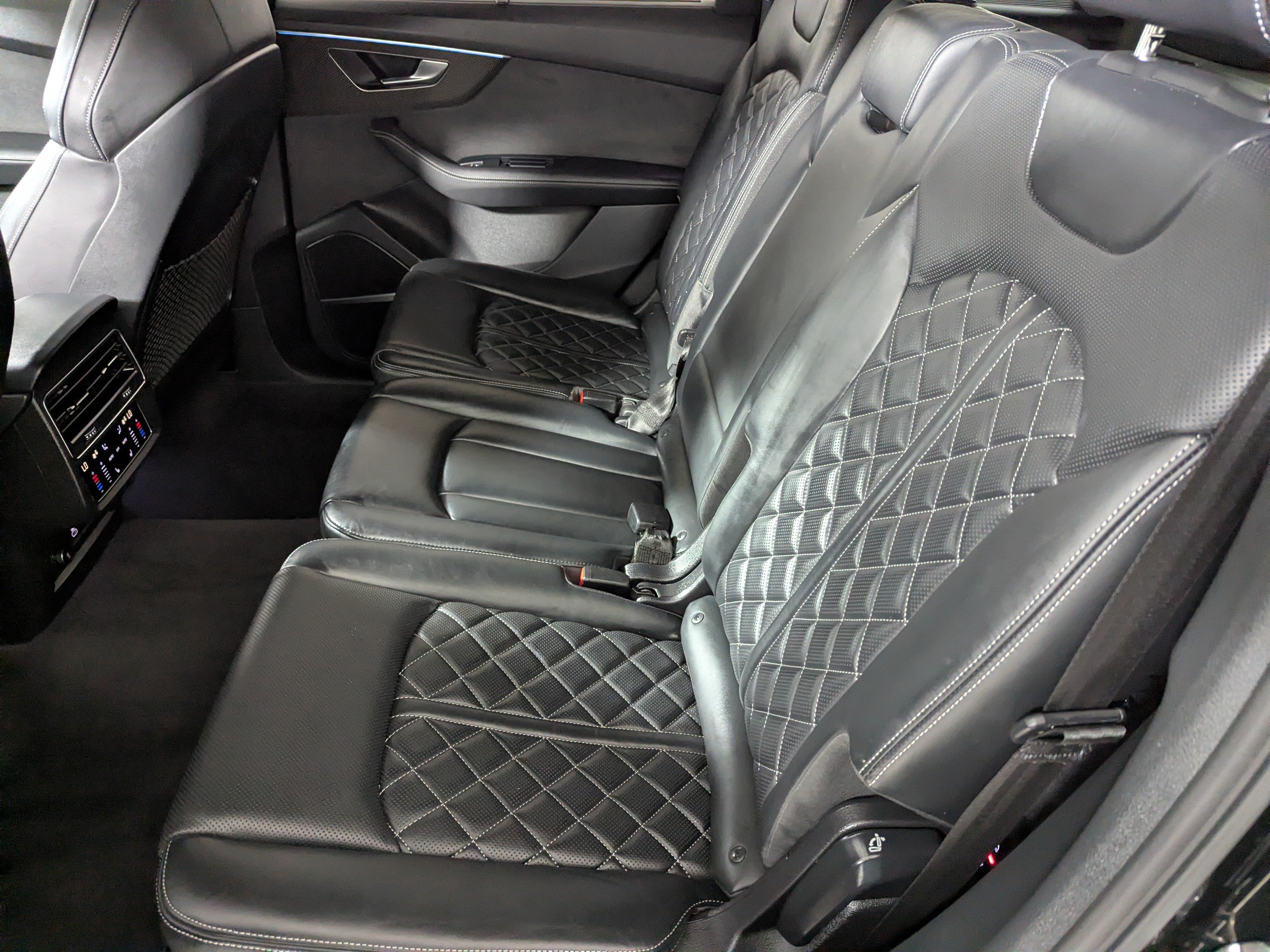 Certified 2023 Audi SQ7 Premium Plus w/ Executive Package AWD/4WD image 16