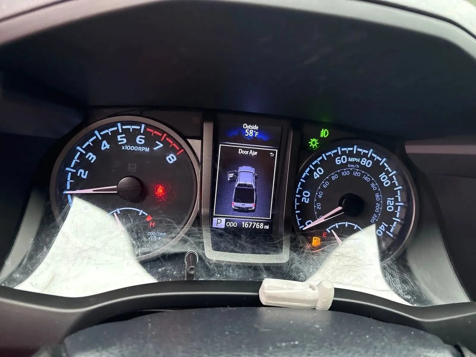 Used 2020 Toyota Tacoma TRD Sport w/ TRD Premium Sport Package AWD/4WD image 9