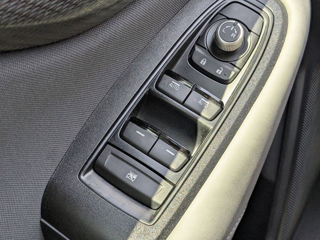 Used 2024 Subaru Outback Premium AWD/4WD image 23