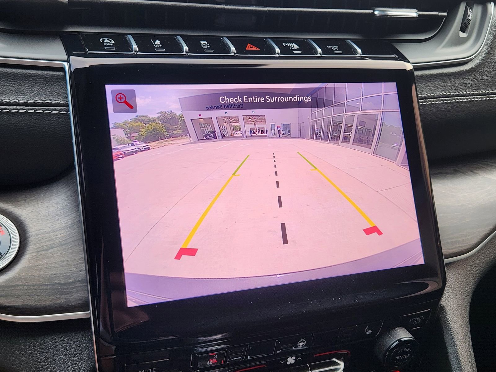 Used 2025 Jeep Grand Cherokee Limited RWD image 18