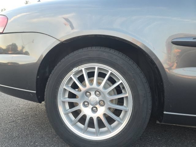 Used 2004 Chrysler Sebring LX FWD image 10